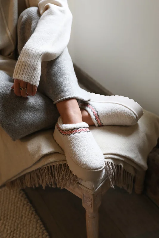 charm slippers soft-CHERRY FLATFORM AZTEC DETAIL LOW ANKLE SLIPPER BOOTS IN CREAM SHEARLING