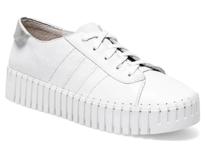 Athletic shoes for long-term durability -Silent D: Burrel in White Silver