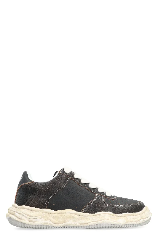 Athletic shoes with flexible designs -MAISON MIHARA YASUHIRO	 Wayne Leather Low-Top Sneaker for Men