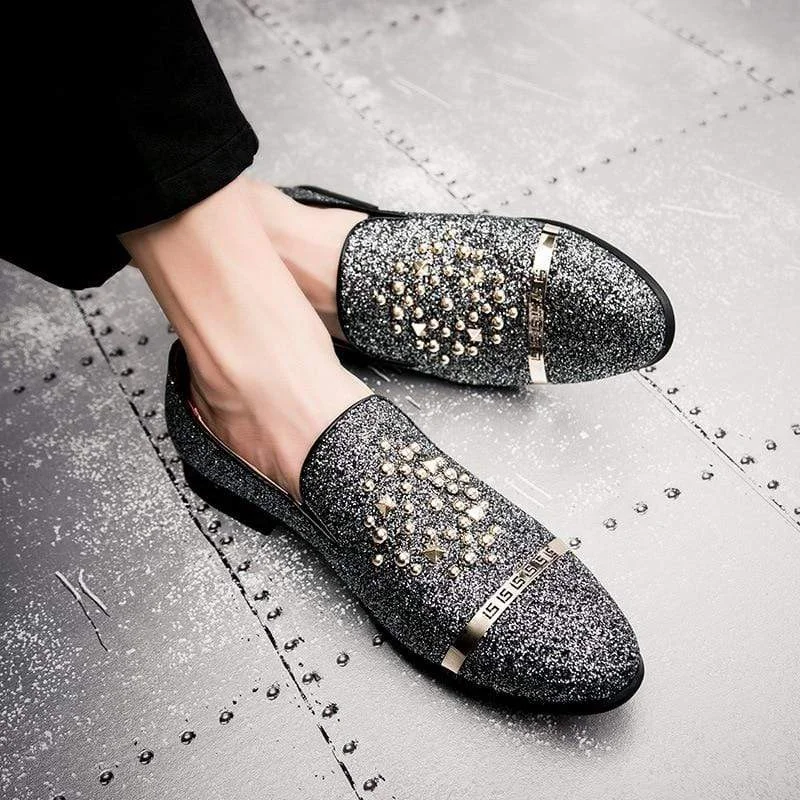 Loafers for professional lunches -Men's Spiked Rivets Loafers decorated with Rhinestone