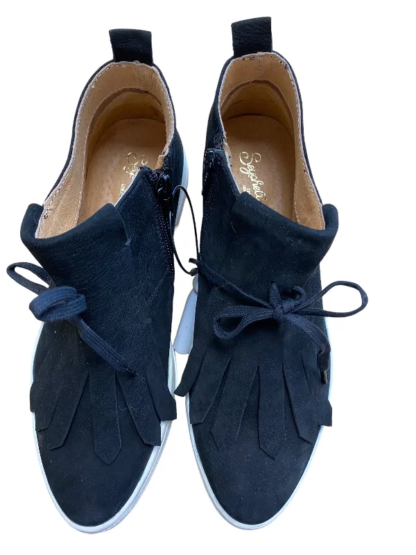 flats for stylish yet casual look-Shoes Flats By Seychelles In Black, Size: 6