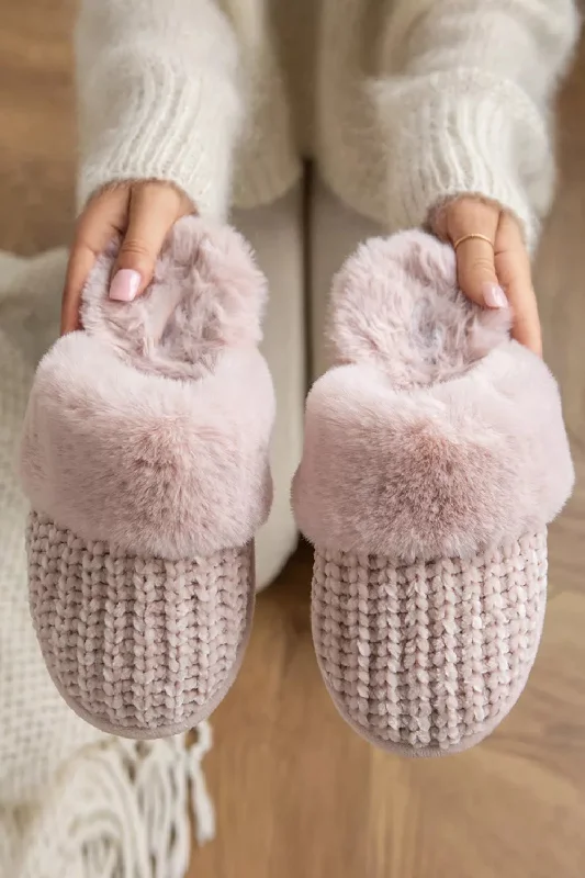 charm slippers bold-WOMENS KNITTED LIGHT PINK SNUG FAUX FUR SLIPPERS