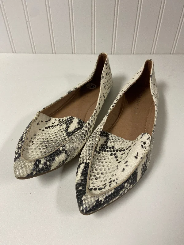 flats for smart-casual style-Snakeskin Print Shoes Flats Madden Girl, Size 8.5