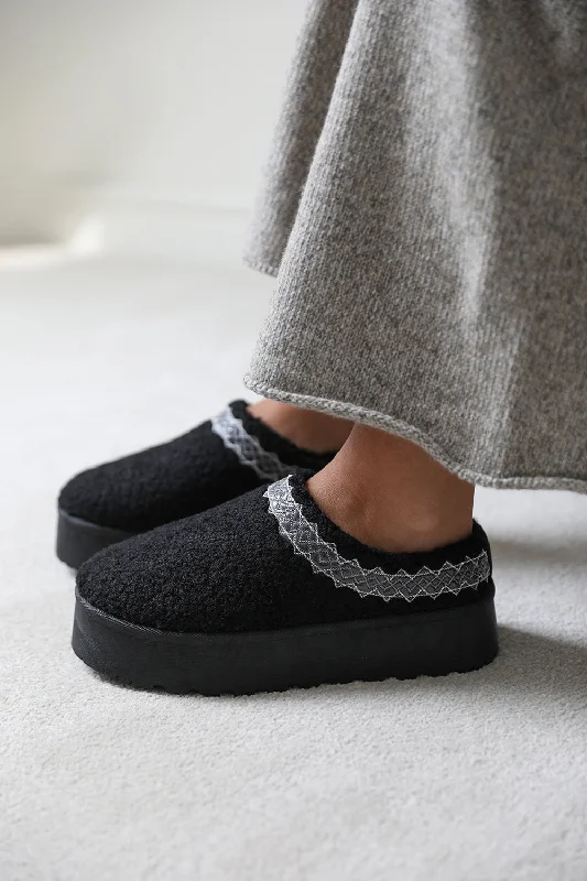 vibe slippers affordable-CHERRY FLATFORM AZTEC DETAIL LOW ANKLE SLIPPER BOOTS IN BLACK SHEARLING