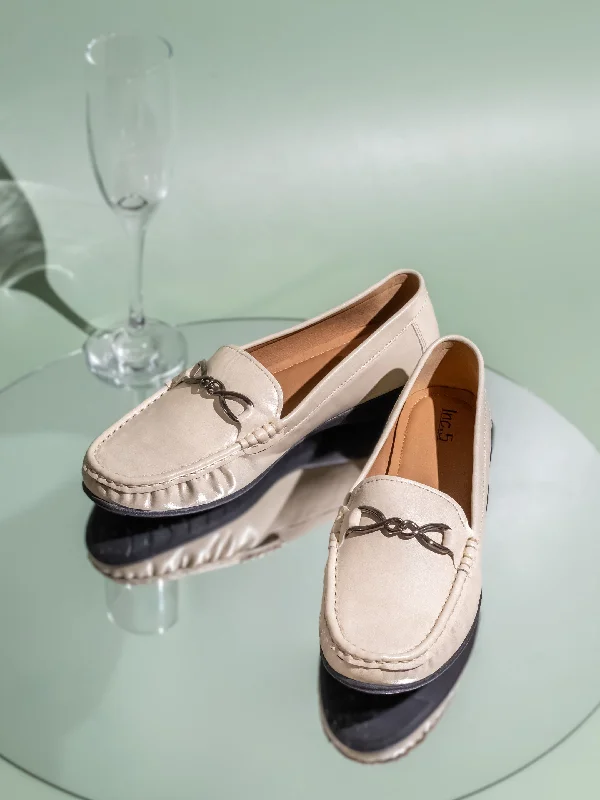 Loafers for casual seminars -Womens Cream Casual Square toe Loafers