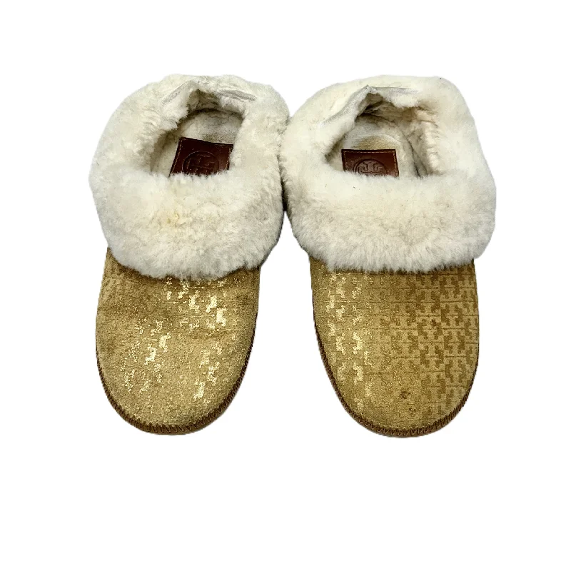 sleek slippers for guests-Slippers Designer By Tory Burch In Gold, Size: 6