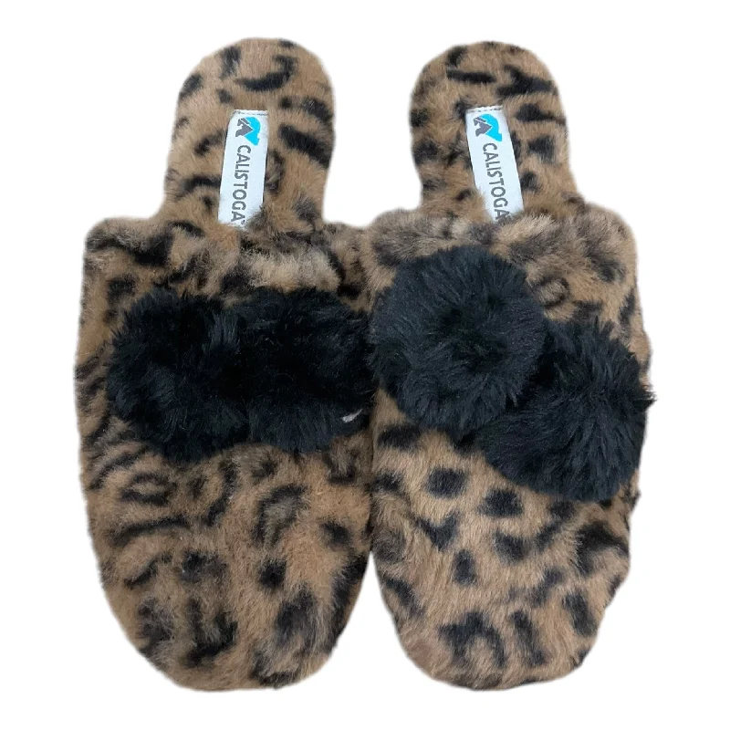 charm slippers tan-Slippers By Clothes Mentor In Animal Print, Size: 7